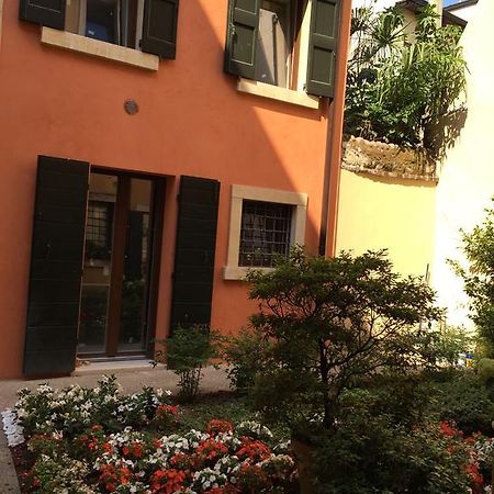 L'Angolino Nascosto Verona Ruang foto